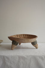 Load image into Gallery viewer, TRIPOD POTTERY BOWL
