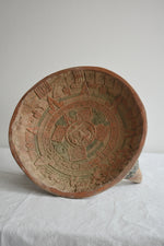 Load image into Gallery viewer, TRIPOD POTTERY BOWL
