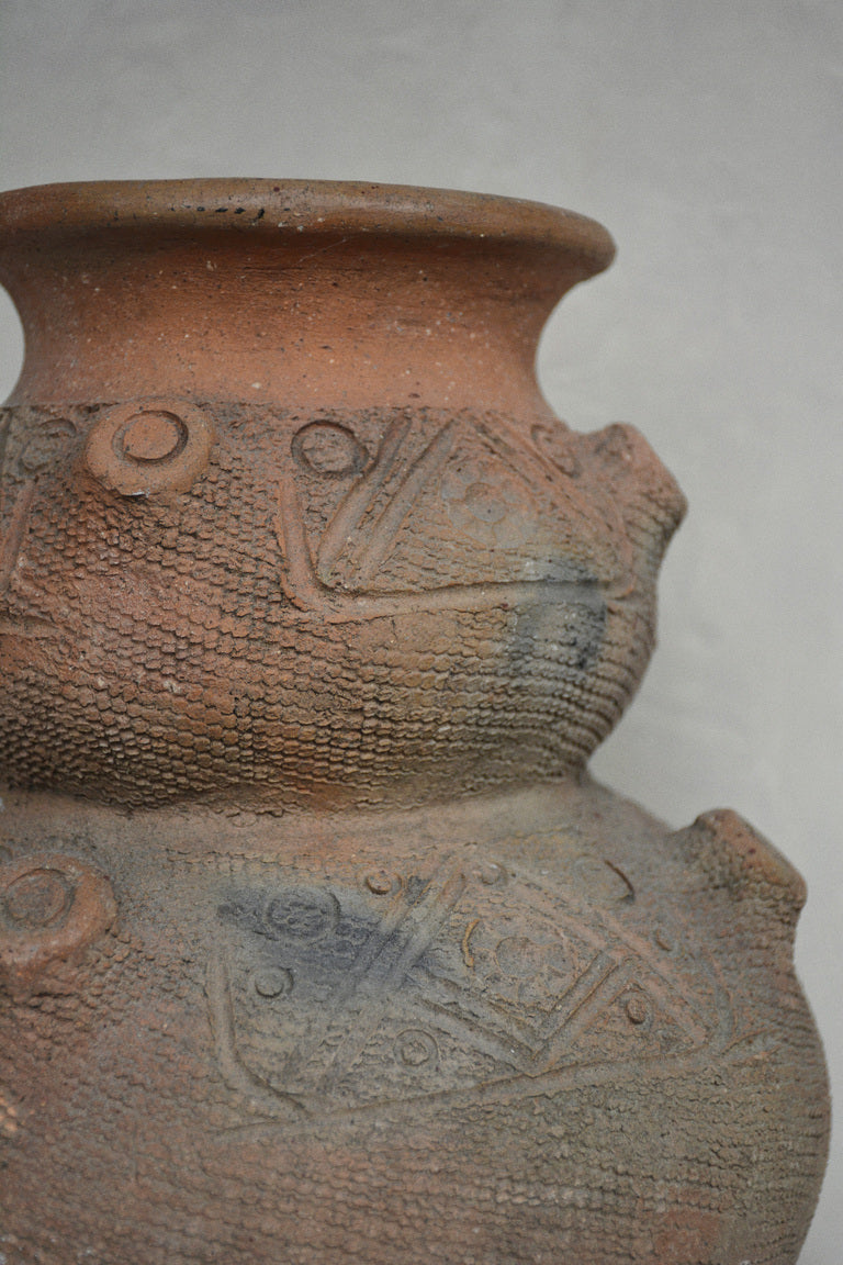 AFRICAN TERRACOTTA POT