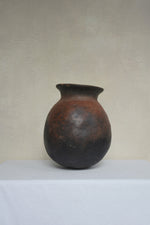 Load image into Gallery viewer, ANTIQUE AFRICAN VESSEL
