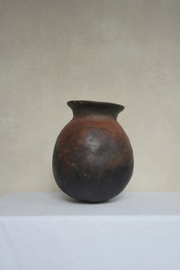 ANTIQUE AFRICAN VESSEL