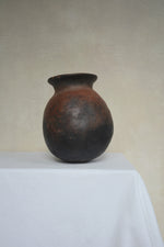 Load image into Gallery viewer, ANTIQUE AFRICAN VESSEL
