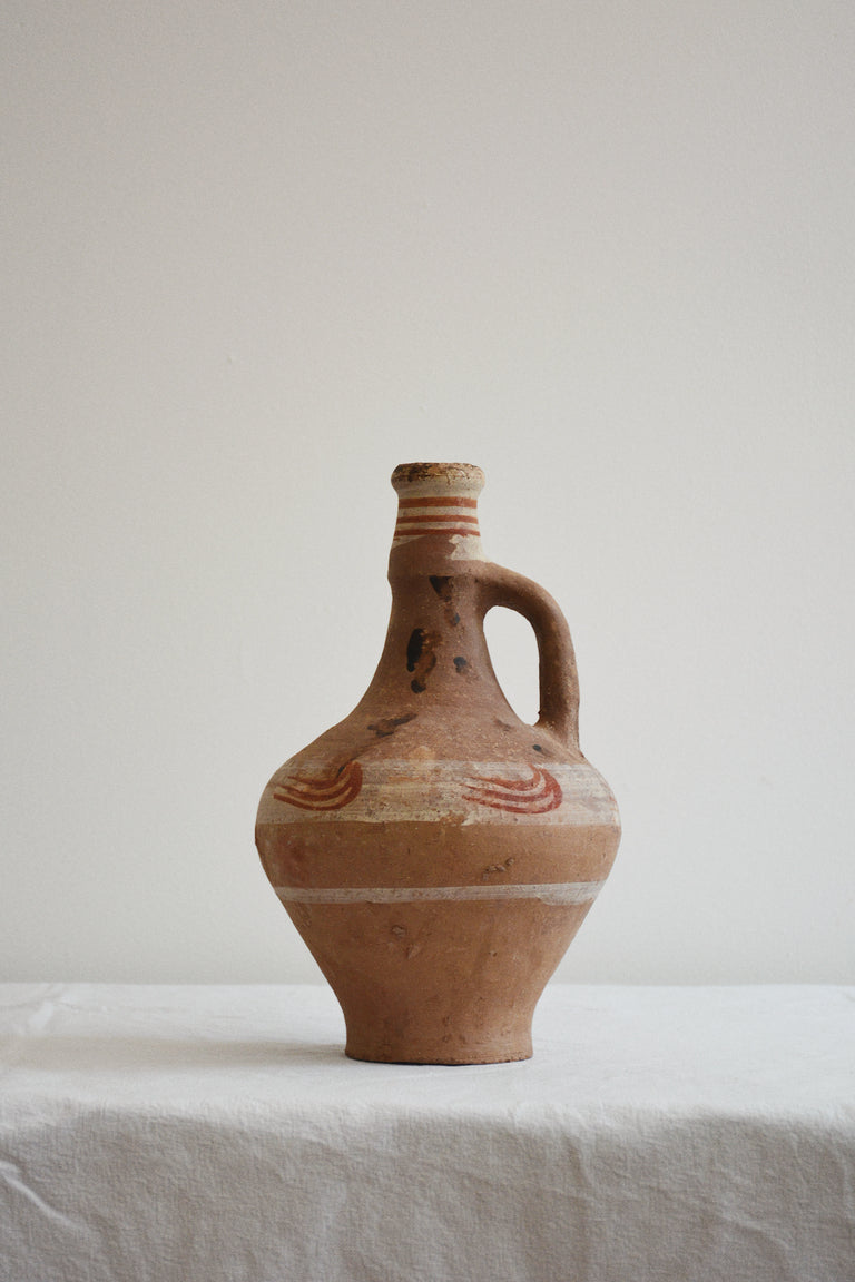 PRIMITIVE VASE